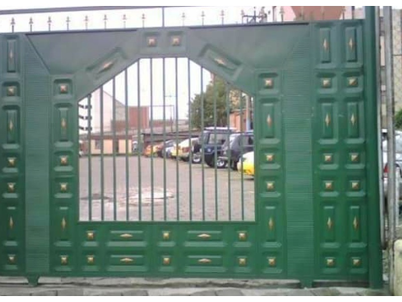 Puerta corrediza Corcho Ecuador