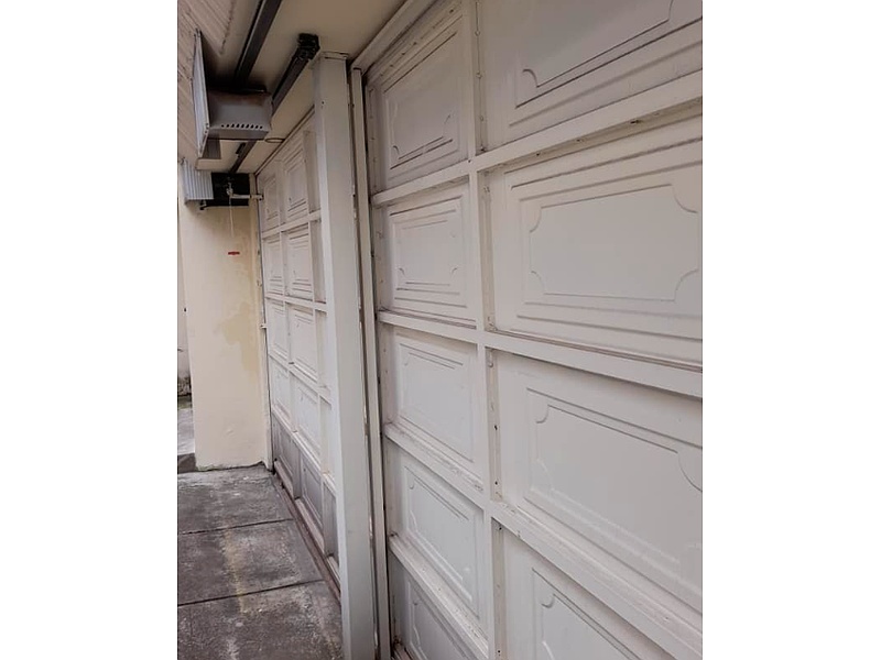 Puerta Bodega Acero Cortén Ecuador