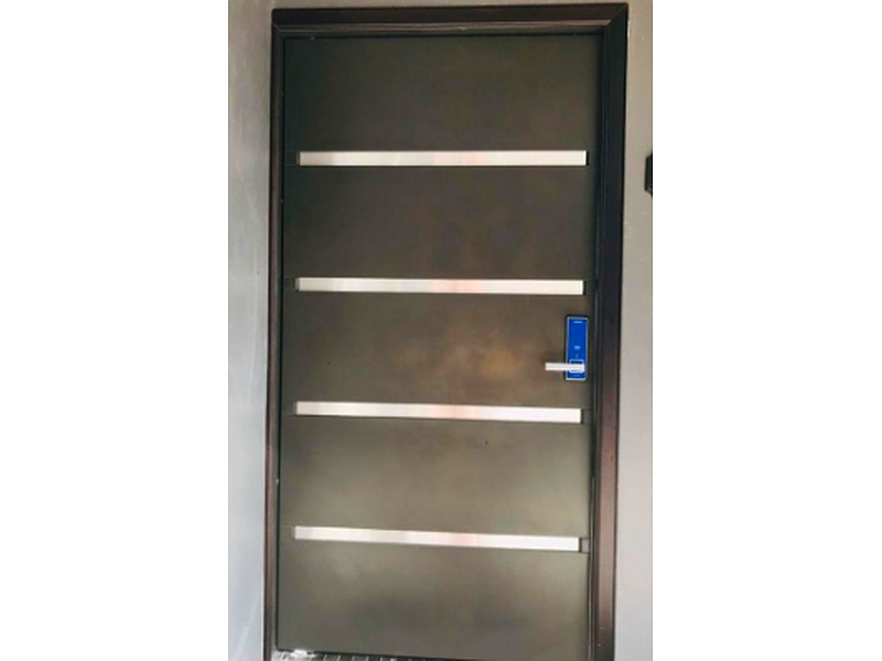 Puerta seguridad European Ecuador