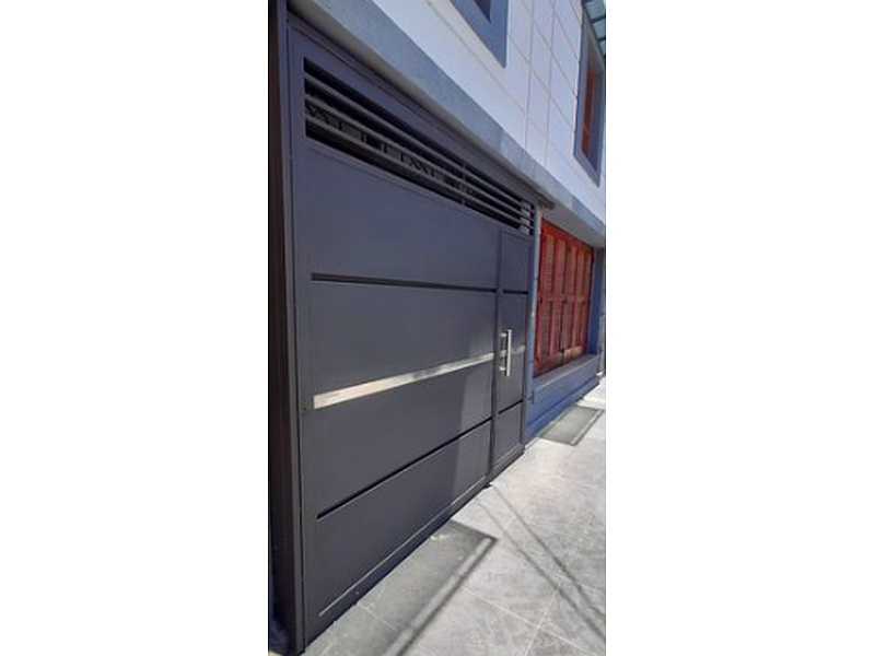 Puerta seguridad Corten Ecuador