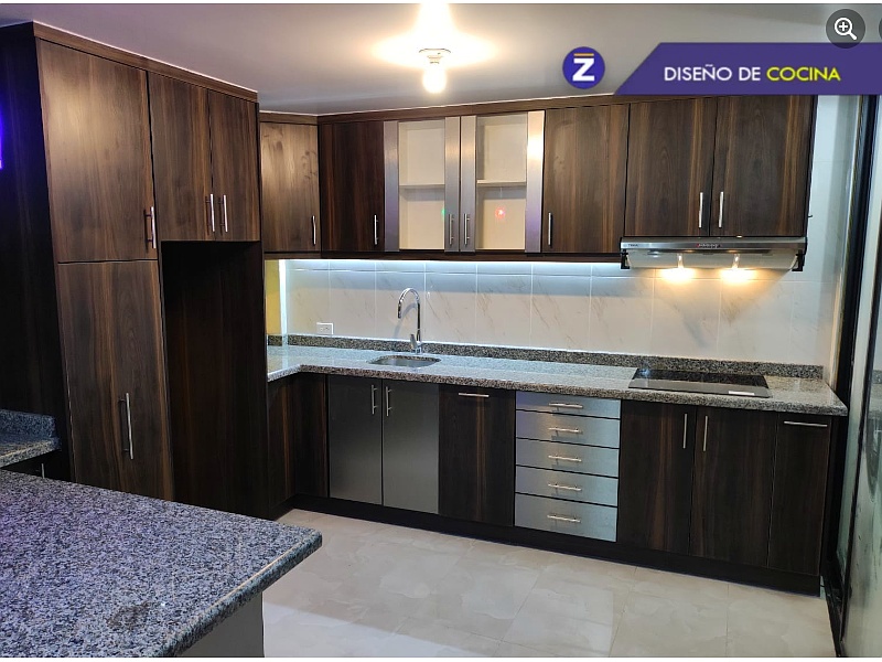 cocina iluminada Quito