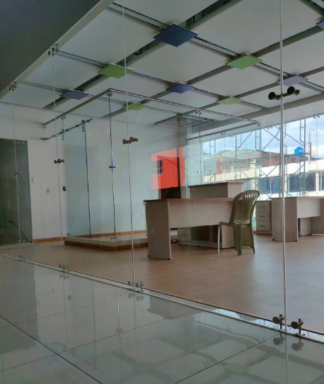 Ventanas internas para oficina