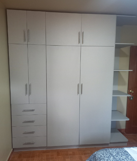 Closet Carchi