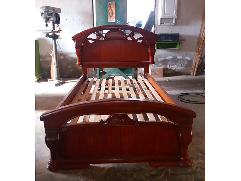 cama de madera Quito