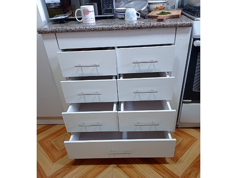 mueble bajo cajones Quito