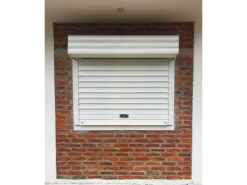 Ventana enrrollable Manta