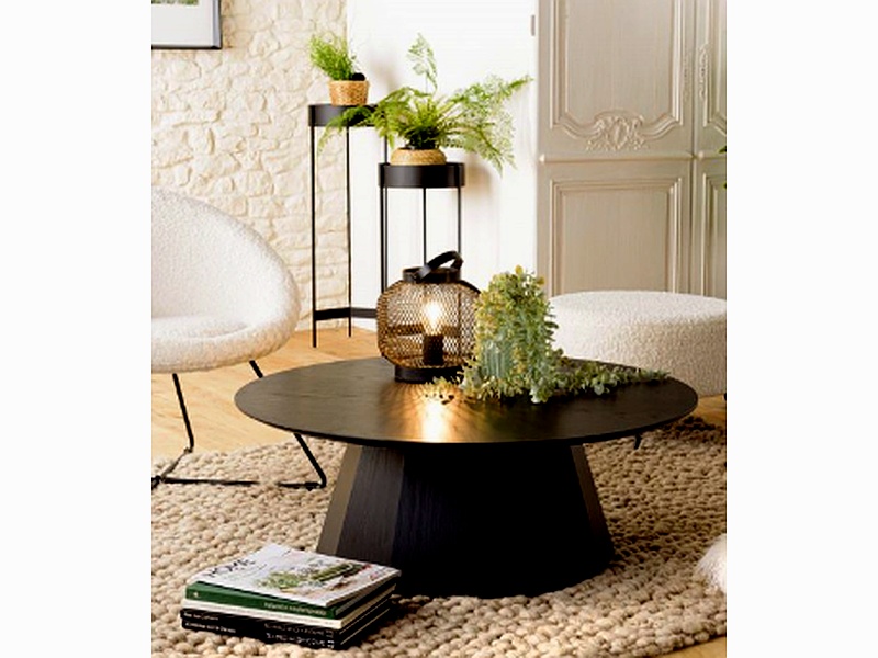 Mesa madera circular negra centro Ecuador
