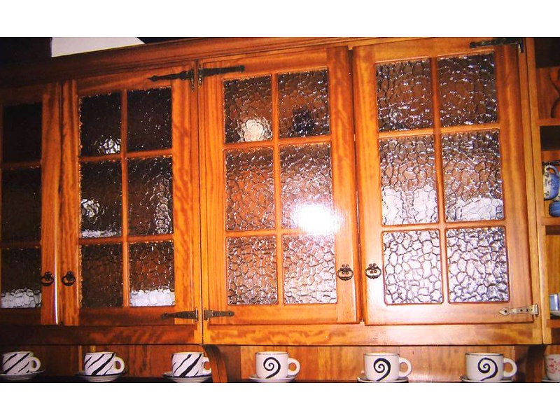 Repisas de Cocina con Vitrina Ecuador