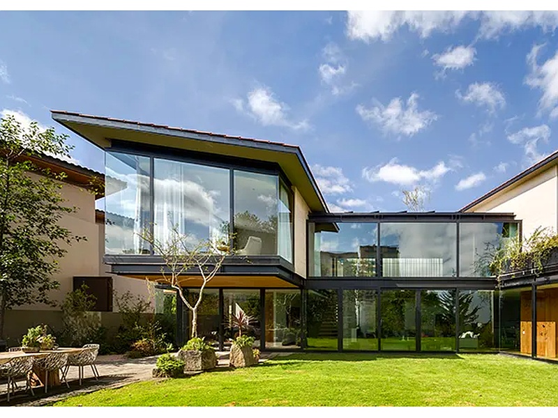 Construcción casa dos plantas Ecuador