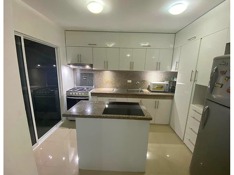 Diseño Cocina Compacta Ecuador 
