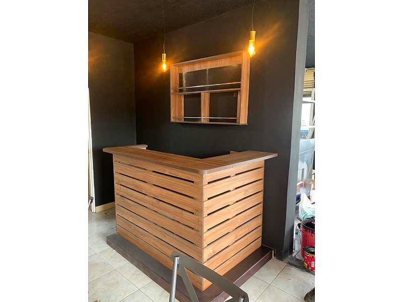 Bar de madera Ecuador MYL