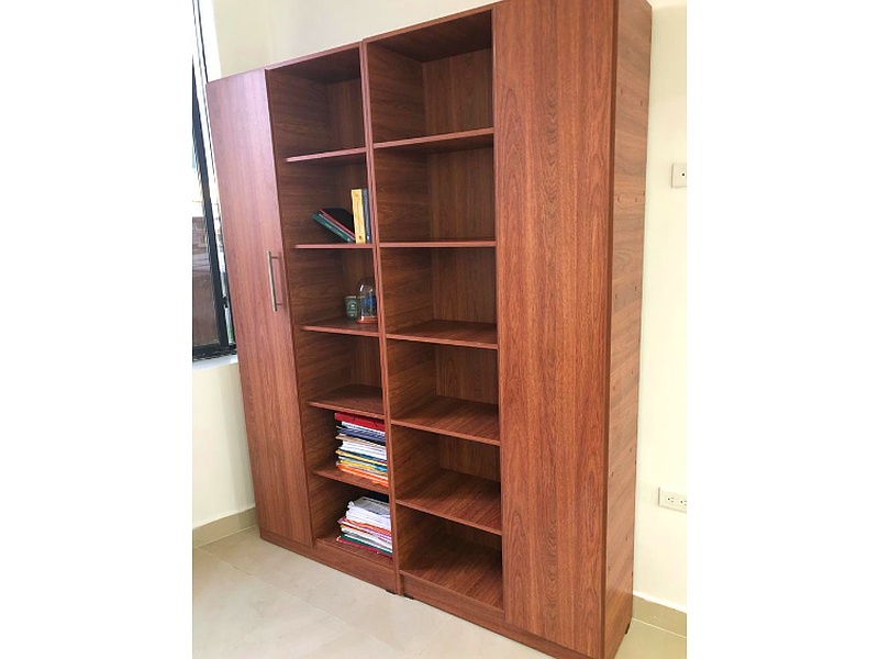 Estantería de libros de madera Ecuador MYL