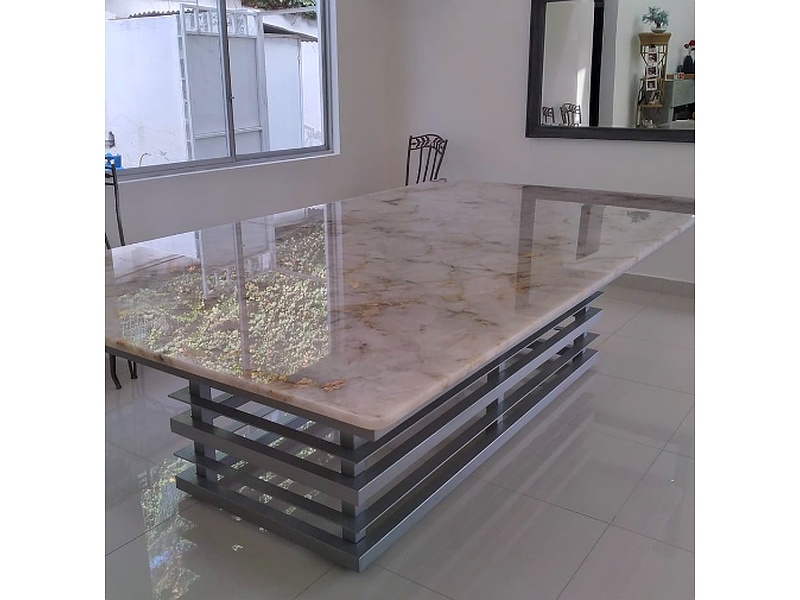 Mesones porcelanato Bélgica Ecuador