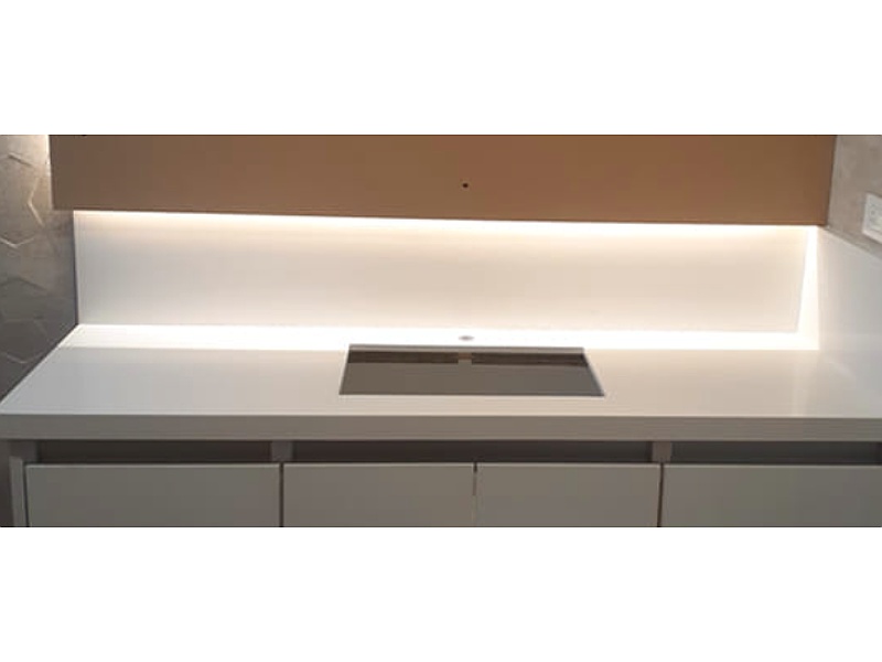 Mesones porcelanato Alpi  Ecuador
