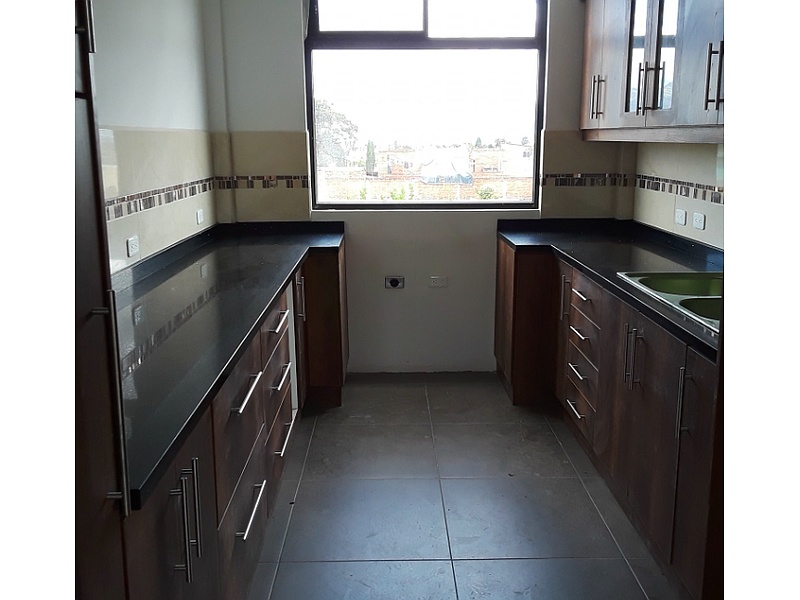 Mesones porcelanato Alicante Ecuador
