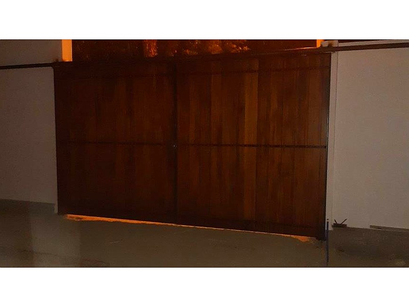 Puerta Garaje Aluminio Revestimiento Ecuador