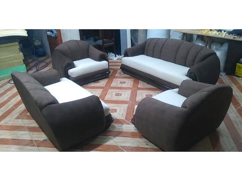 Juego sala sofá negro Quito