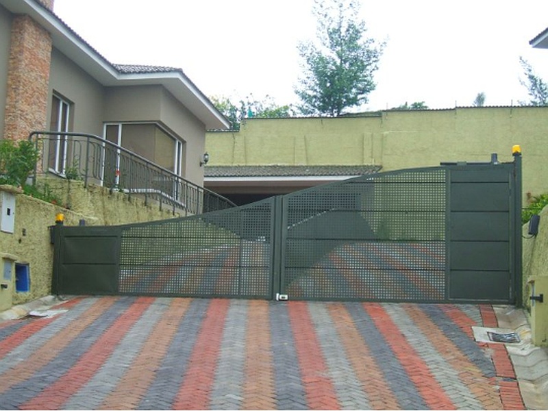 Puerta Garaje Corredera Aluminio Ecuador