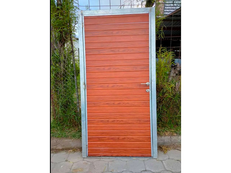 Puerta Entrada Pino Bordes Aluminio Ecuador