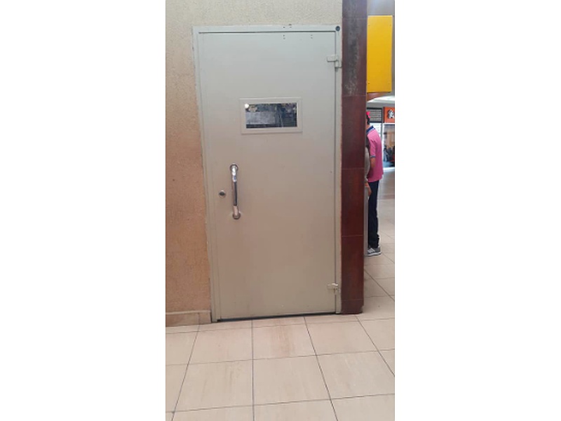 Puerta Seguridad Aluminio Ecuador