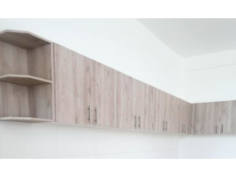 Mueble Superior Cedro Franjas Cafes Ecuador