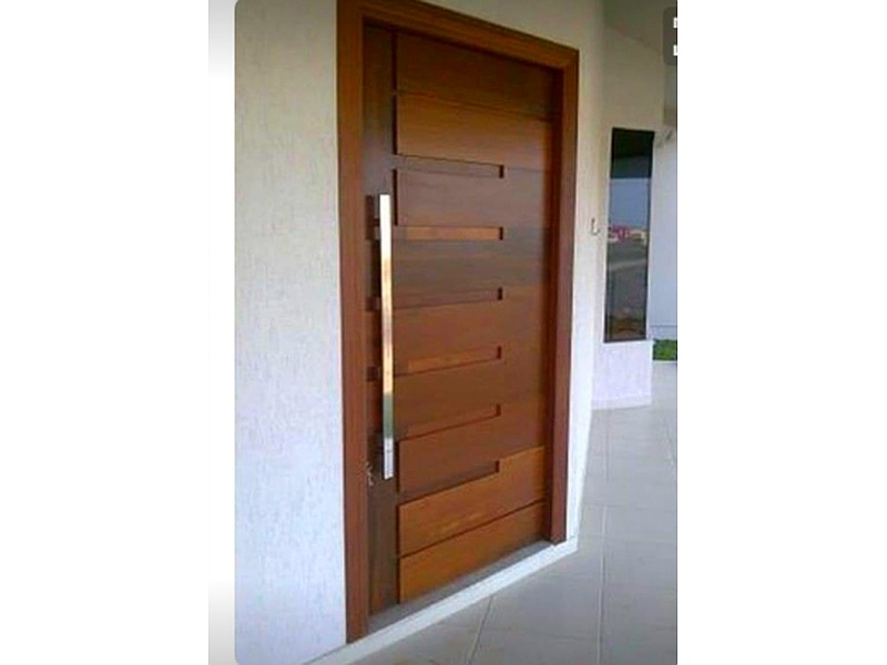 Puerta Contemporánea Roble Oscuro Ecuador
