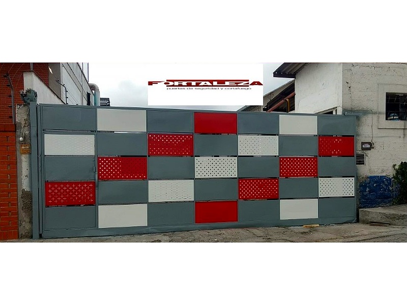 Puerta Garaje Acero Inoxidable Artistico Ecuador