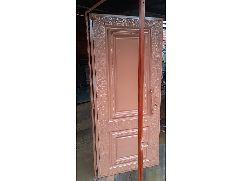  Puerta Metálica Rosa Brillante - Ecuador