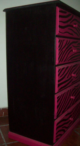 Cómoda grande de madera Ecuador