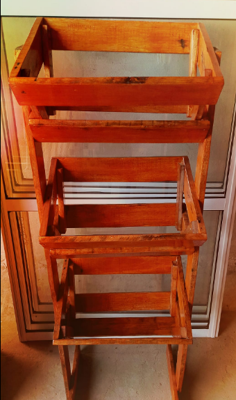 Estantería de Madera Ecuador