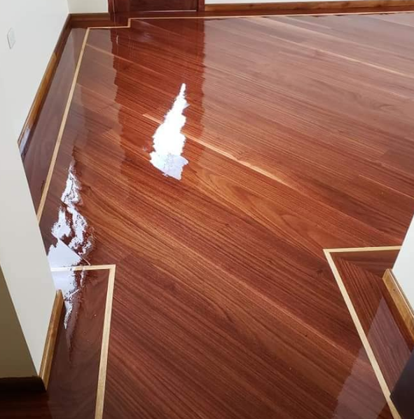 Piso parquet Cuenca Máster