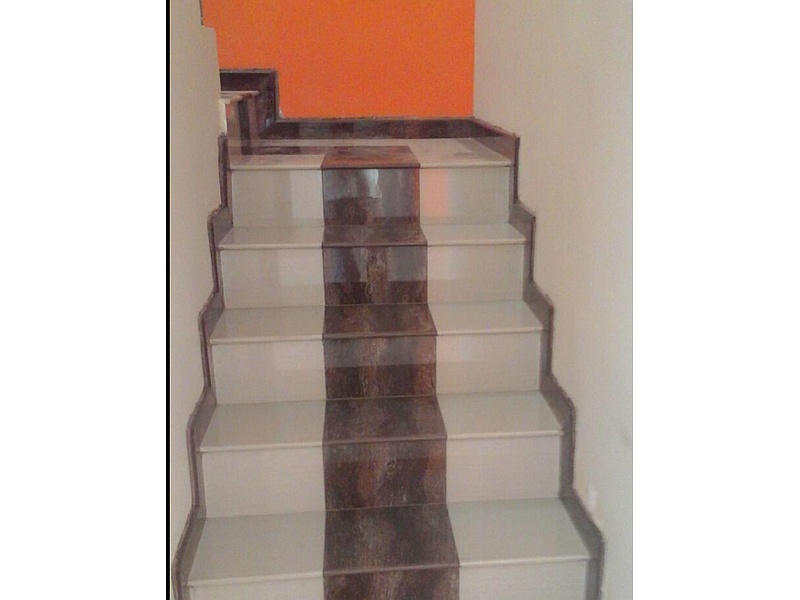 ESCALONES CERAMICA GUAYAQUIL