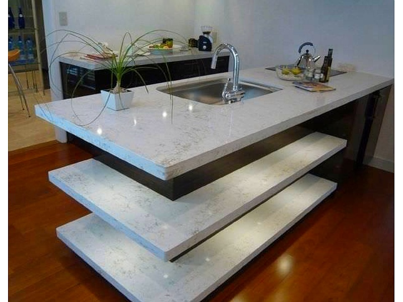 MESON ISLA MULTINIVEL GUAYAQUIL