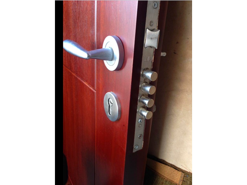 Puertas Elegantes Seguridad Ibarra