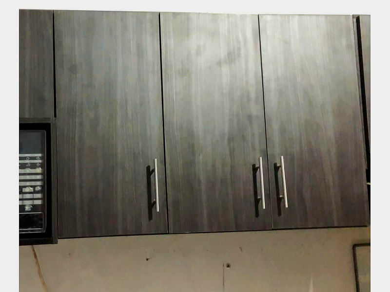 estante gris cocina ecuador