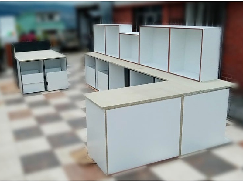 Muebles Blanco Elegante Ecuador