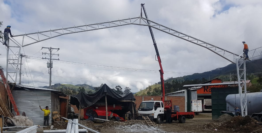 Instalación de Techos Metálicos para Almacenes Ecuador
