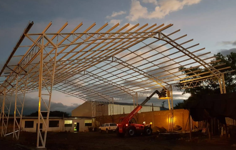 Estructuras Metálicas con Estanterías Integrada Ecuador