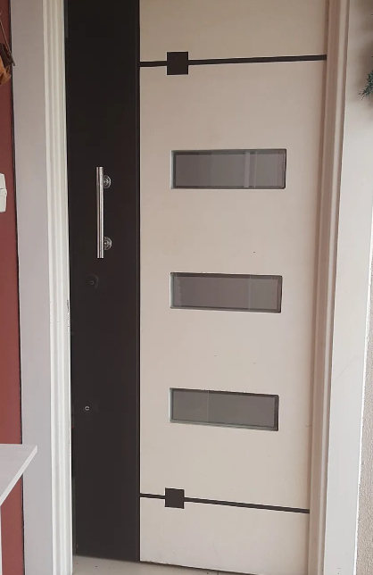 PUERTA MADERA semi blanca Ecuador