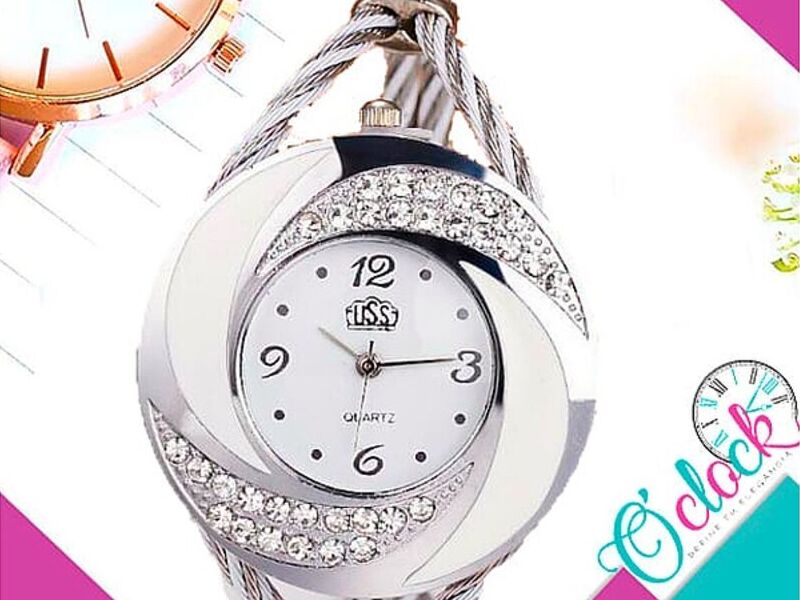 Reloj pulsera quartz con diamantes Cuenca