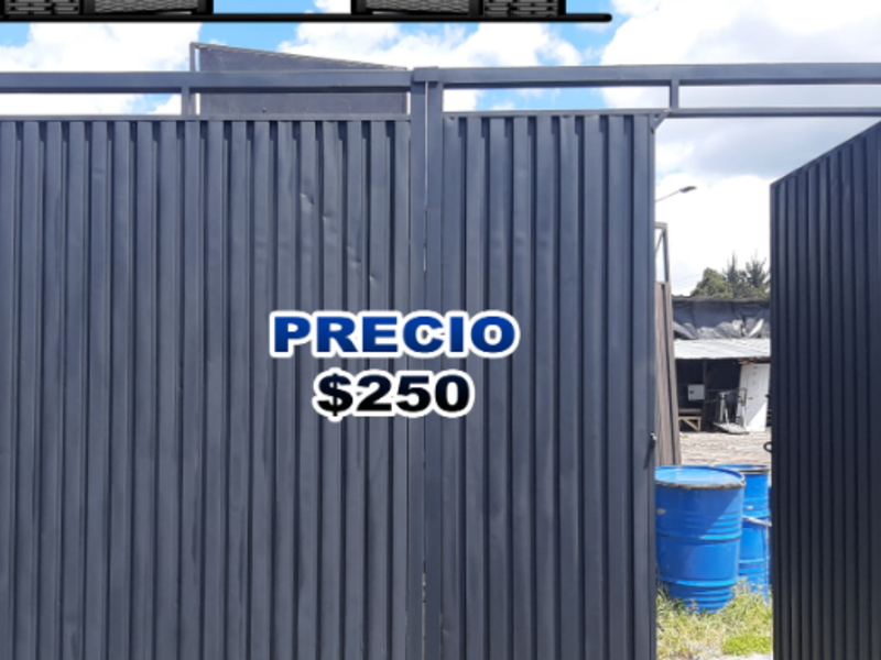 PUERTA METÁLICA ESMERALDAS