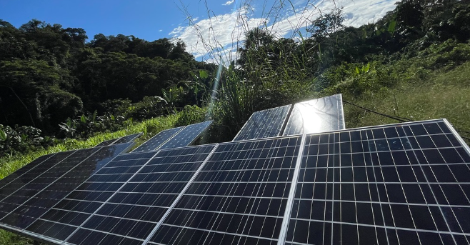 INSTALACIÓN DE PANEL SOLAR Ecuador