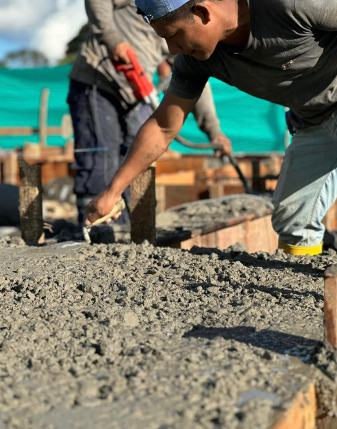 Albañiles Especializados en Construcción Ecuador