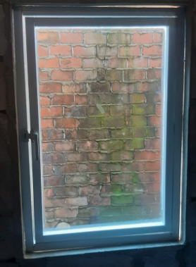 Ventana de Aluminio Pequeña Ecuador