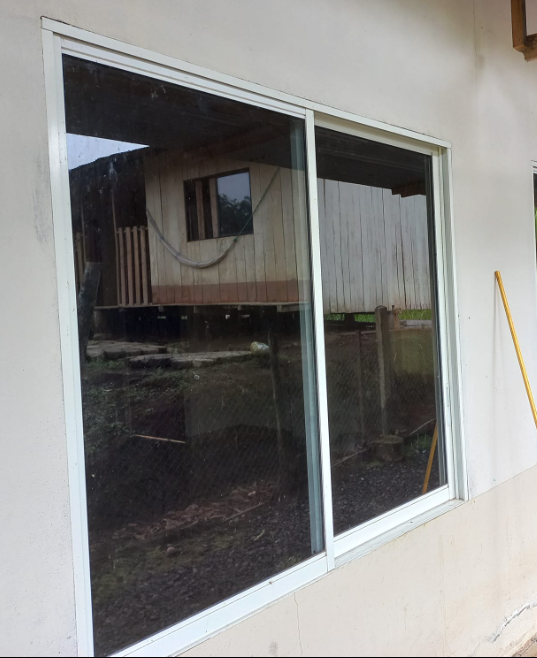Ventana de Aluminio Grande Ecuador