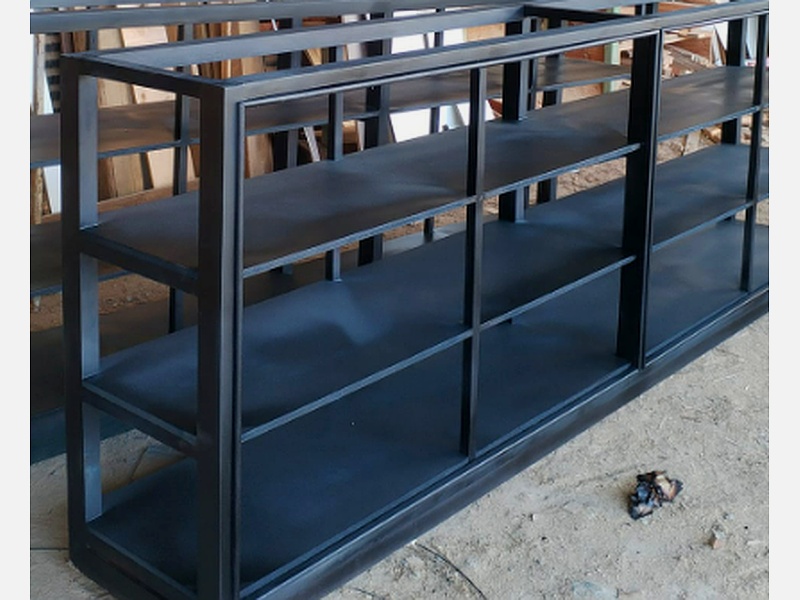 vitrina madera negro ecuador