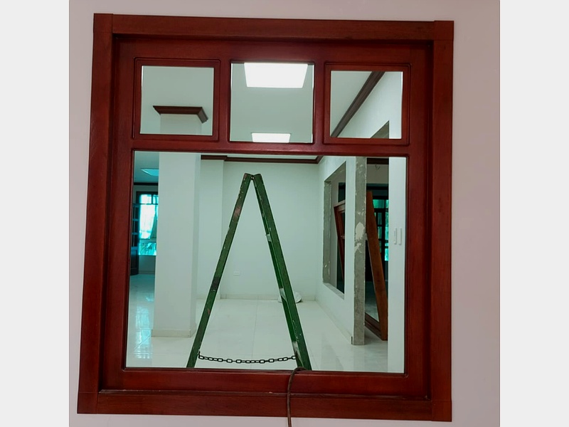 ventana cafe madera ecuador