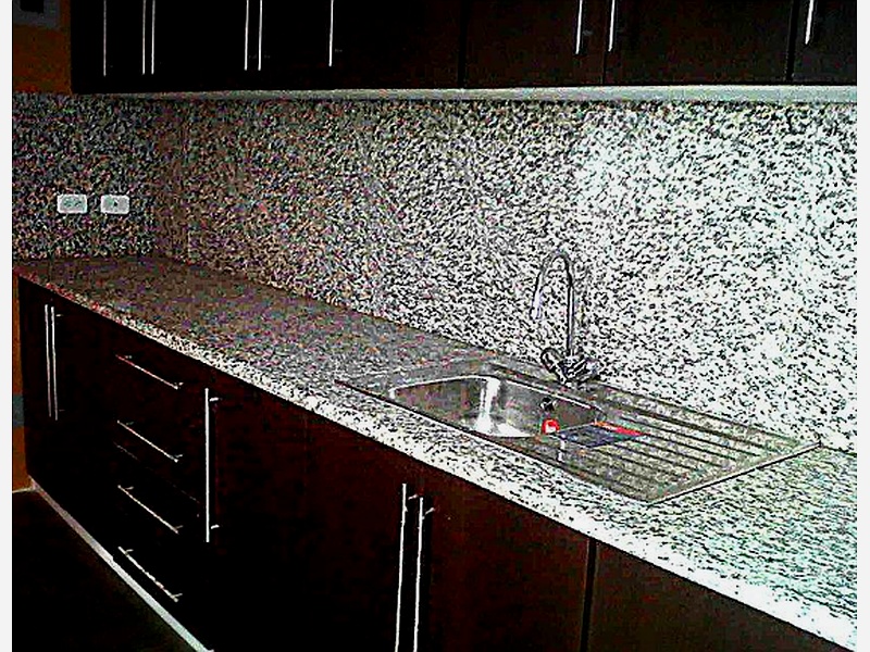 MUEBLE COCINA CAFE OSCURO ECUADOR