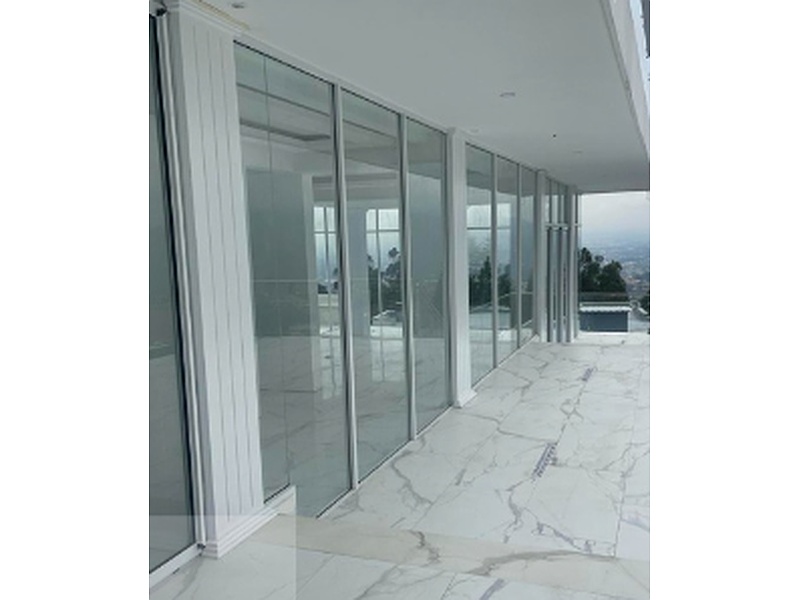 Ventanas de Aluminio Grises Ecuador 