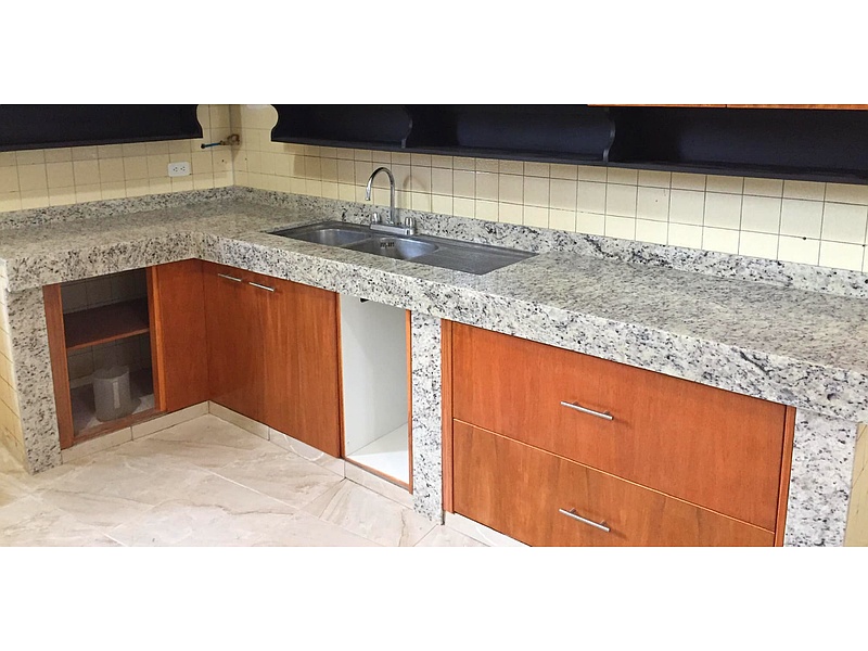 Mesón Cocina Granito Ecuador